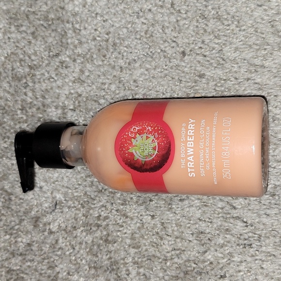 Strawberry Gel-Ltn - Picture 1 of 2